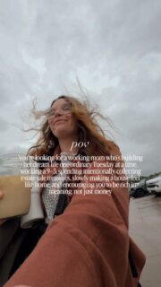 Maybe it’s just my algorithm… but lately it feels like the only version of a “dream life” I see online starts with quitting your job. 🙈
And if that’s your path, I’m genuinely cheering you on.👏
But I also think there’s another way.
One where you keep the stable job while slowly building the life you want outside of it. Where financial freedom matters more than looking successful. Where your home is collected over time instead of finished overnight. Where you’re encouraged to spend less, buy better, and find joy in ordinary Tuesdays.
If you’ve been looking for that corner of the internet… I think you just found it. 🤍
